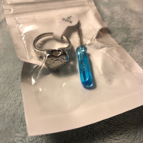 Stainless Steel Cremation Urn Ring Size 7 - Picture 5 of 5